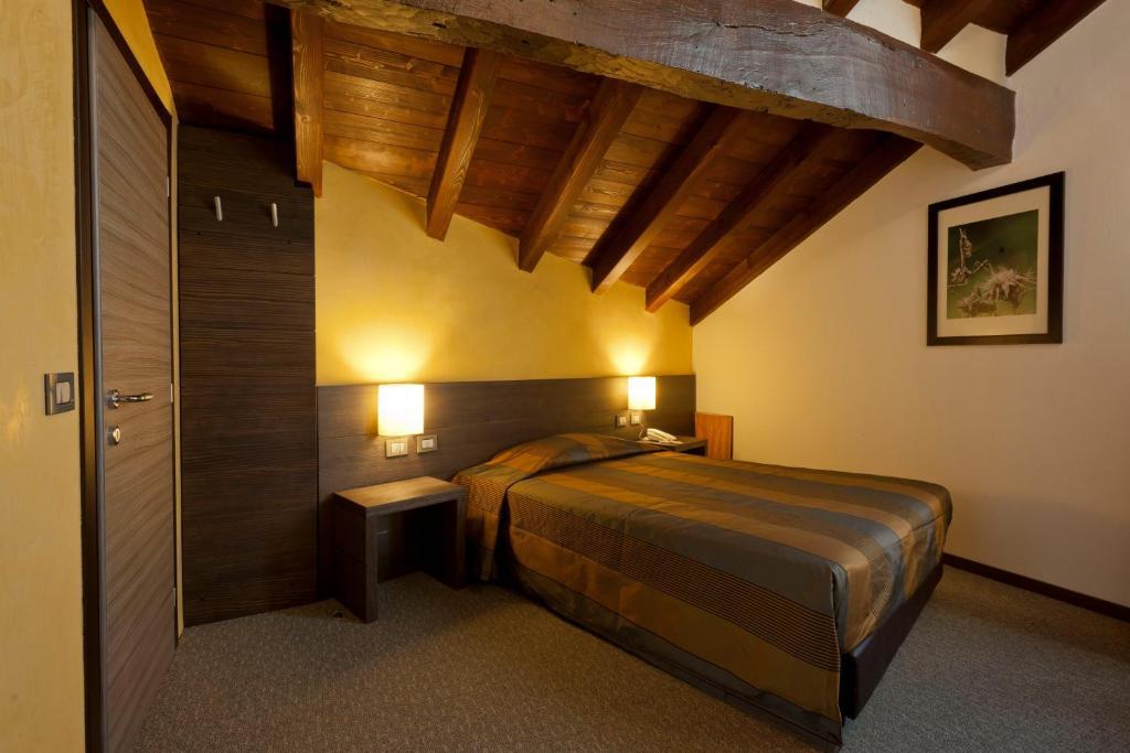 Locanda Sant'Ambrogio Rivalta  Oda fotoğraf